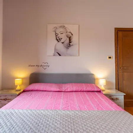 Maxi Paradiso - - Italywego Torricella (Magione)