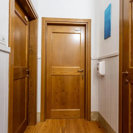 Maxi Paradiso - - Italywego Guest house 3*